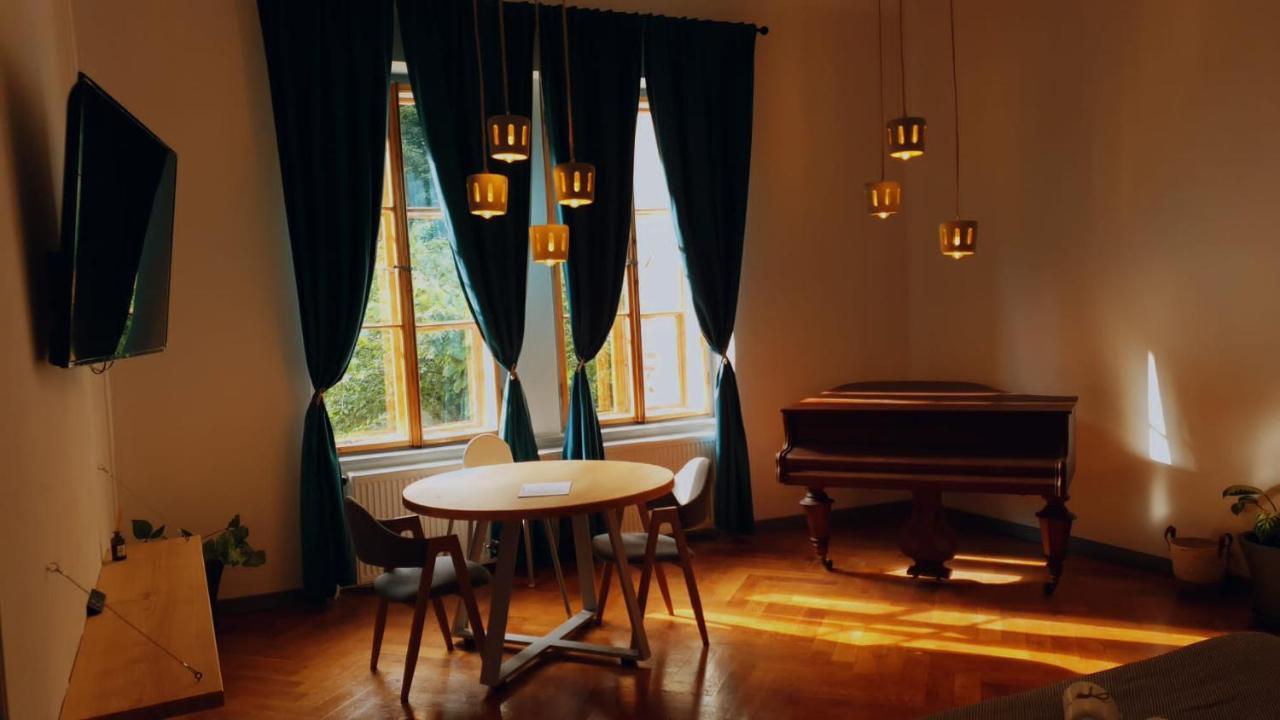 Luminarium Apartment Brasov Ngoại thất bức ảnh